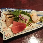 りょうりや 御旅屋 - お造り   ひらめ  さわら  こしび たいら貝