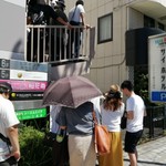 清水港　みなみ  - 階段に続く行列