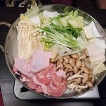 Ginzaakitakensanhinaijidorisemmontemmisatonishiki - 比内地鶏の水炊き鍋