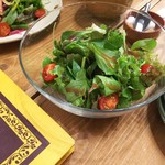 ア・ラ・カンパーニュ - ガーデンサラダとグリーンサラダ