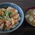 和牛肴 ヒラサワ - ポークステーキ丼。