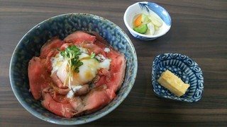 Wagyuu Sakana Hirasawa - ローストビーフ丼。