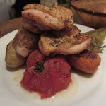 アヒルストア - 地鶏とトマト、根菜のロースト1