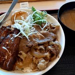 松屋 - 沖縄ラフテー風「牛と味玉の豚角煮丼」650円