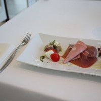 リストランテ　ウミリア - 前菜とパン