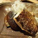 神楽坂 石かわ - 太刀魚の酒盗焼き　椎茸