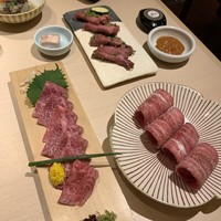 牛刺しと焼肉 仔虎 クリスロード店 - 