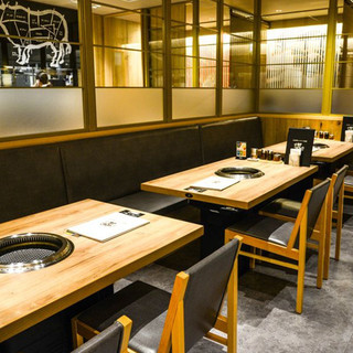 Table seating ≪2-20 people≫ Completely private room for 14 or more people◎