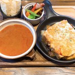 ベーカリー&テーブル 箱根 - 海老グラタンブレッドと季節野菜のレッドカレーフォンデュ