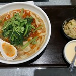 四川料理刀削麺 川府 - 