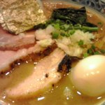 麺処 夏海 - 煮干し豚骨特製ラーメン　￥930