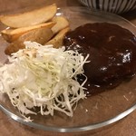 郷 - あぐー100％ハンバーグ（700円）