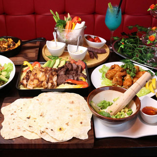 Oro オロ とろ りチーズのチキン ビーフファヒータ含む 全8品 2時間飲み放題 ５９８０円 ニューヨークtokyo 2812 銀座一丁目 バル バール 食べログ