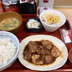 なか卯 - トンテキ定食