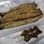 岡野川魚店 - うなぎの白焼き2100円×3、きも焼180円×2　2019.8