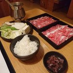 Shabu Shabu Sukiyaki Don Tei - 国産牛ロース定食＋豚ロース(すきやき)