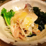 旬鮮味処 かつら - （2018年12月上旬）
      ほっき貝。
      Nさんご所望。
      私は貝類に疎いので普段頼みませんが
      こういう機会はありがたいかも(*´꒳`*)