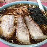 栄楽 - ラーメン¥500