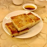 梅花廳 - 廣式蘿蔔糕/広東風特製 中華ハム入り大根もち
