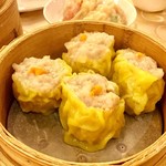 梅花廳 - 蟹黃蒸燒賣/カニ味噌入り蒸し焼売(豚＆えびミンチ)