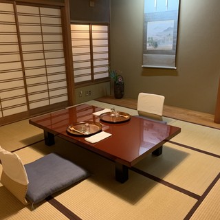 座椅子・テーブル