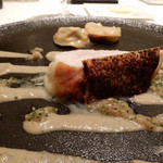 カンテサンス - マハタ　焼き茄子のソース