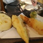 天ぷらとワイン 小島 本店 - 蓮根、茄子、竹輪、オクラ