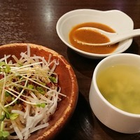 大井町銭場精肉店 - サラダ    スープ    タレ