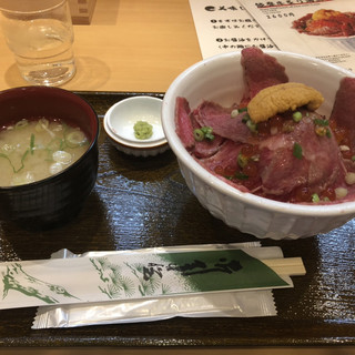 能登牛炙り海鮮丼_2