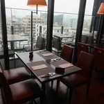 R restaurant & bar - 