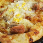 プラントベーカリー - 料理写真:ピザ・照焼チキン ￥298