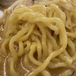 くるまやラーメン　 - 味噌チャーシュー(3枚) 880円(税別)
            ※中太縮れ麺
            #2019.09