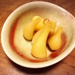 旬鮮味処 かつら - （2019年5月上旬）
      らっきょ。
      箸休めに最高の一品❤︎