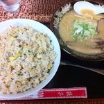 こく一番 ラーメン みどりや - チャーハン大盛り（ラーメン多め(；´∀｀)