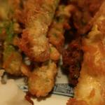 酒菜坊 橋蔵 - 春野菜天ぷら　ズームアップ