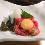 肉の変態集団 疾風ホルモン - ユッケ