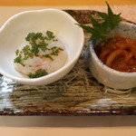 季節料理 よし野 - ボタンエビとイカの塩辛