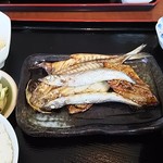 伊豆中ばんばん食堂 - 今回は鯖味醂、鯵開き、柳葉魚。