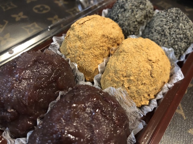 サザエ食品 日本橋三越店 三越前 和菓子 食べログ サザエ食品 日本橋三越店 三越前 和菓子 食べログ