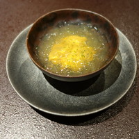 馳走 啐啄一十  - 脱水赤雲丹(愛媛県八幡浜産、5寝かせ)、羅臼昆布出汁のジュレ掛け