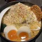 そらのいろ麹町本舗 - シロイソラの麺　ワンタン、半熟味付玉子とっぴ