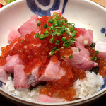 めしの助 - ぶりとろといくらの他人丼