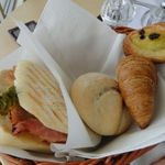 DINING ROOM IN THE MAIKO - 焼き立てパニーノ＆自家製パン