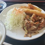 やま家 - ちくわ揚げ・白身魚フライ・豚肉とキャベツの味噌炒め