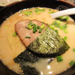 博多ラーメン 長浜や - 豚骨ラーメン