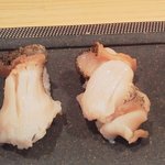 三郎鮨 - 見て！この蝦夷つぶ貝の肉厚！