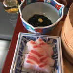 美野幸 - 鯛の切り身と海藻料理