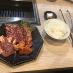 焼肉 メイゲツ - 