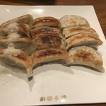 24時間 餃子酒場 - 