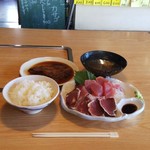 新場 - おすすめ定食(刺身、煮魚、1000円)